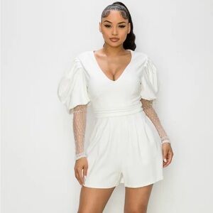 CHIC LONG SLEEVE WITH PUFF SLEEVE PLEATED FRONT ROMPER WHITE NEW NWT SZ S mesh